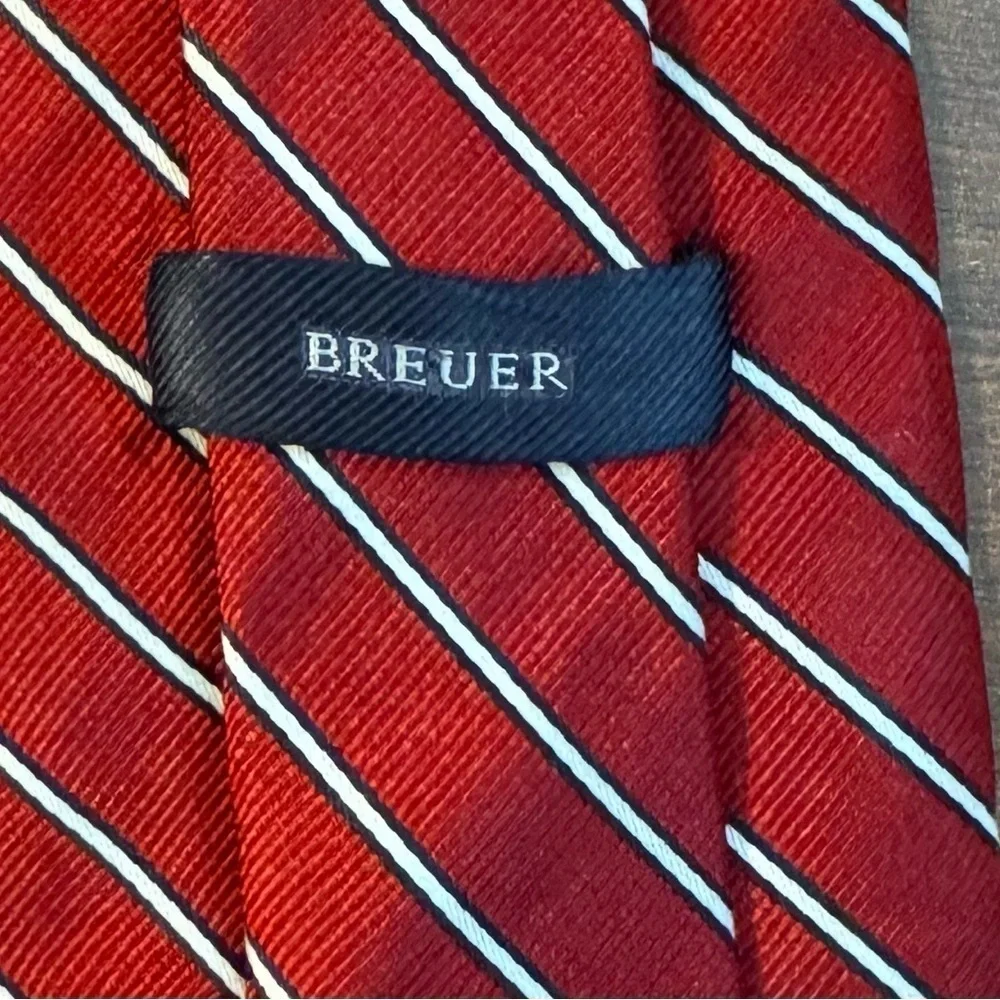 BREUER 100% Silk Red With White Stripes Repp Tie Made in Italy